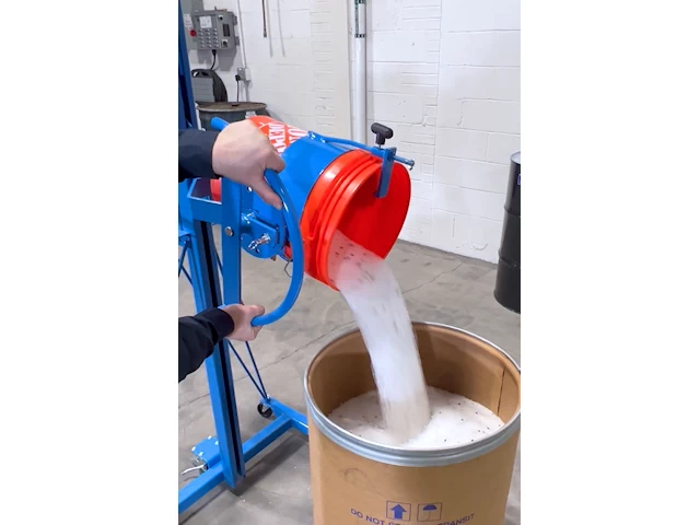 83 5-Gallon Pail Handler video image