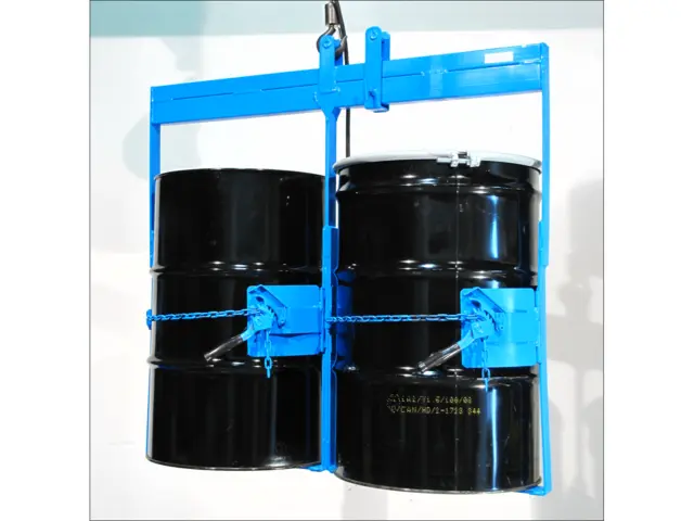 Below-Hook Two Drum Lifter with under drum support
